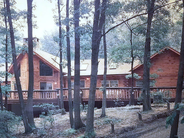 Log home cabins built by C.M. Allaire